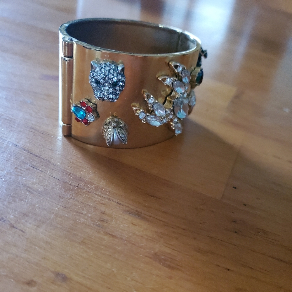 cabi- ANTIQUE GOLD cuff bracelet